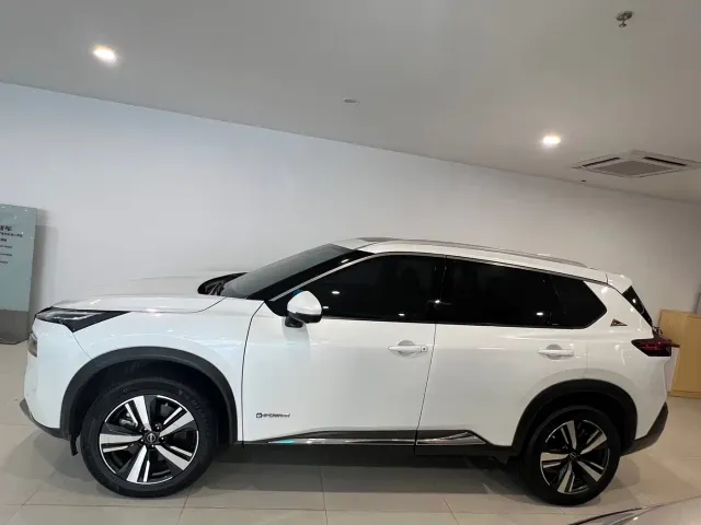 Nissan X-Trail — Фото автомобиля 4