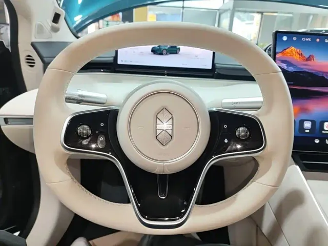 Luxeed S7 — Фото автомобиля 10