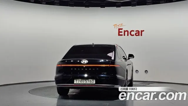 Hyundai Grandeur GN7 — Фото автомобиля 4