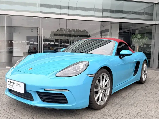 Фотография автомобиля — Porsche 718