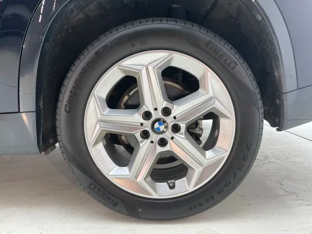 BMW X1 — Фото автомобиля 12