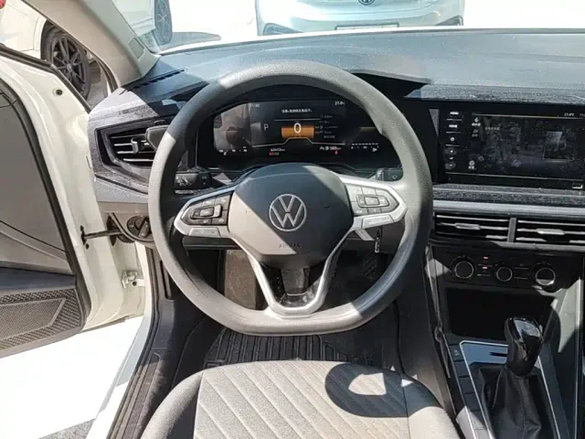 Volkswagen Lavida — Фото автомобиля 10