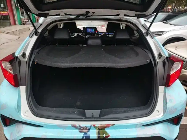 Toyota C-HR — Фото автомобиля 18