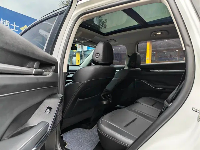Haval H6 — Фото автомобиля 8