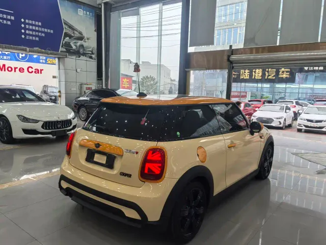 MINI Hatch — Фото автомобиля 6