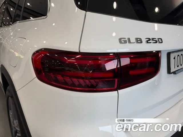 Mercedes-Benz GLB-Class X247 — Фото автомобиля 13