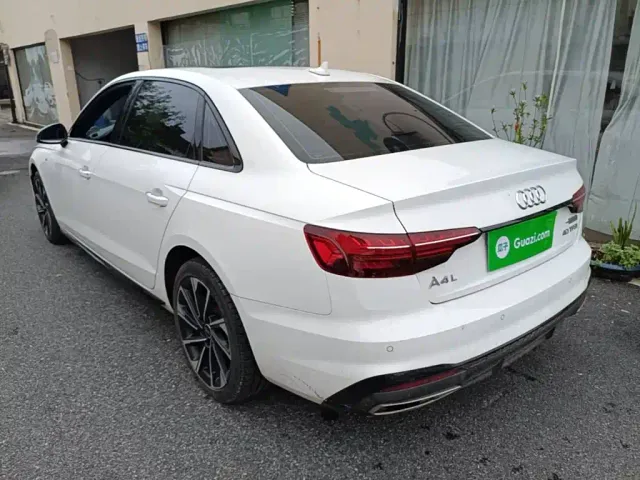 Audi A4L — Фото автомобиля 4