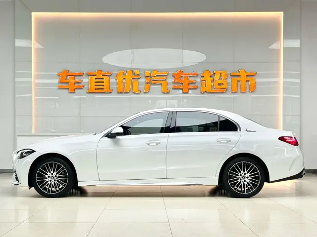 Mercedes-Benz C-Class — Фото автомобиля 4