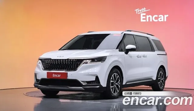 Фотография автомобиля — Kia Carnival 4th Gen