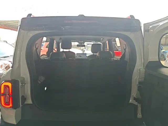 Baojun Yep Plus — Фото автомобиля 18