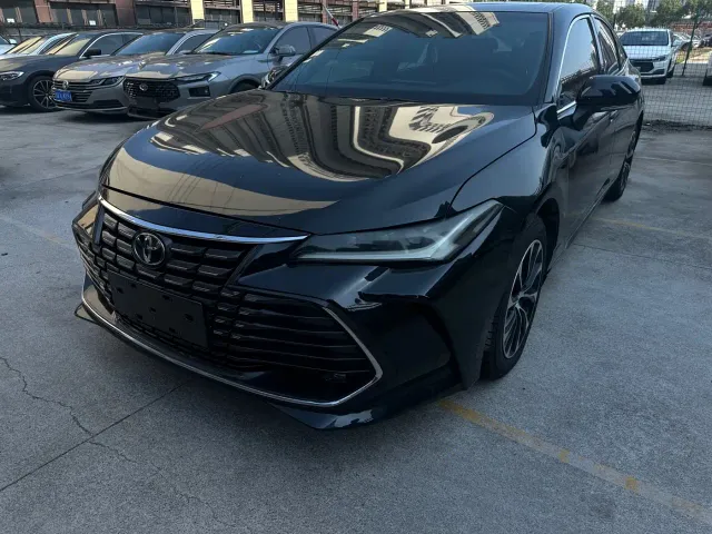 Toyota Avalon — Фото автомобиля 3