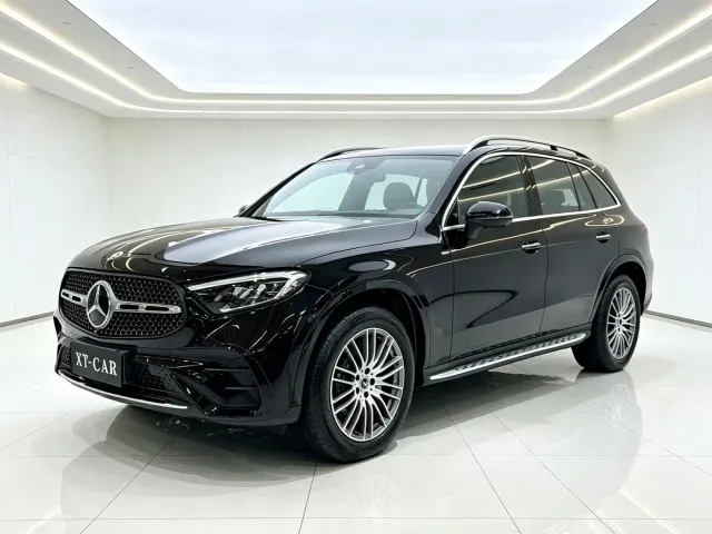 Фотография автомобиля — Mercedes-Benz GLC-Class
