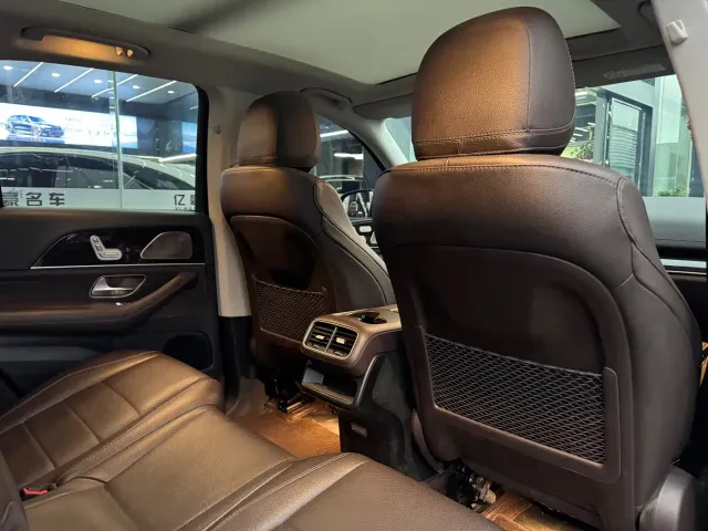 Mercedes-Benz GLE-Class — Фото автомобиля 12