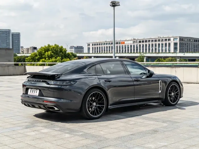 Porsche Panamera — Фото автомобиля 5