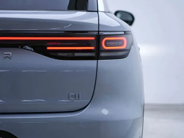 Leapmotor C11 — Фото автомобиля 18
