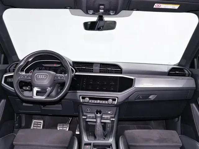 Audi Q3 — Фото автомобиля 9