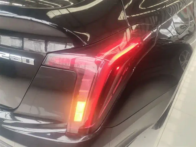 Cadillac CT5 — Фото автомобиля 23