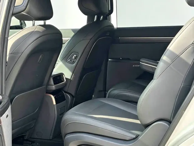 Dongfeng eπ 008 — Фото автомобиля 4