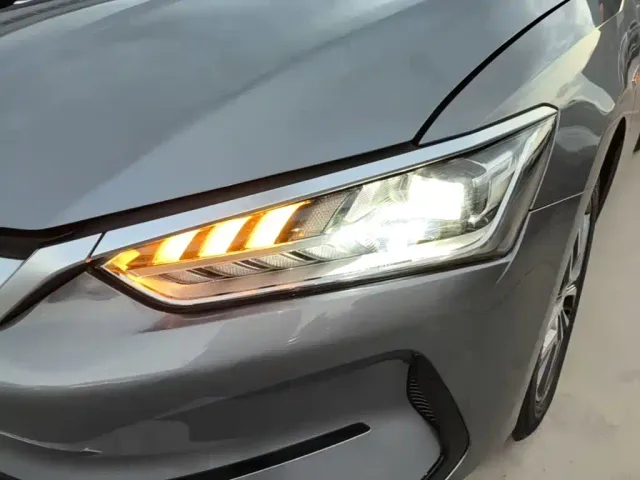 BYD Qin PLUS — Фото автомобиля 23