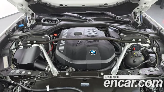 BMW 7-Series 7 серия (G70) 740i xDrive M Sport — Фото автомобиля 6