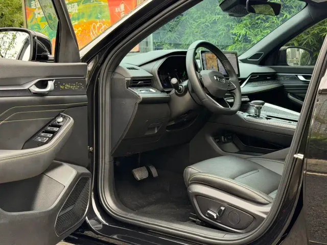 Geely Xing Rui 2023 1.5TD Soaring Edition — Фото автомобиля 13