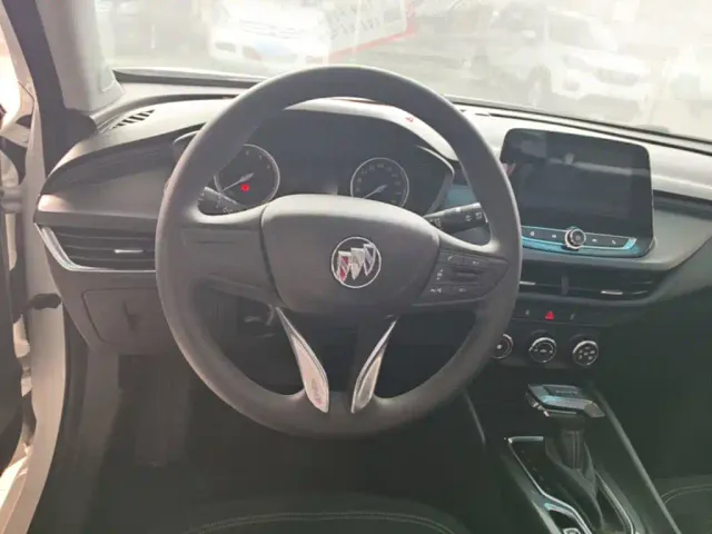 Buick Verano — Фото автомобиля 10