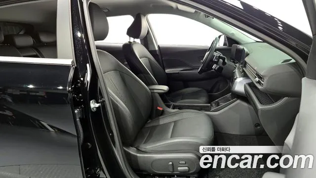 Hyundai Kona Kona (SX2) Бензин 1.6 Turbo 4WD — Фото автомобиля 10