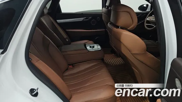 Genesis G80 Бензин 2.5 турбо AWD — Фото автомобиля 11