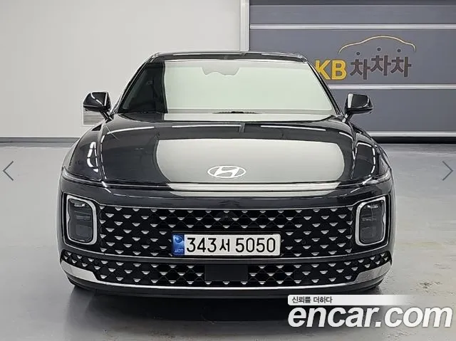Hyundai Grandeur GN7 — Фото автомобиля 2