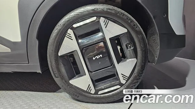 Kia EV3 — Фото автомобиля 18