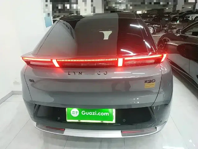 Lynk & Co Z20 — Фото автомобиля 3