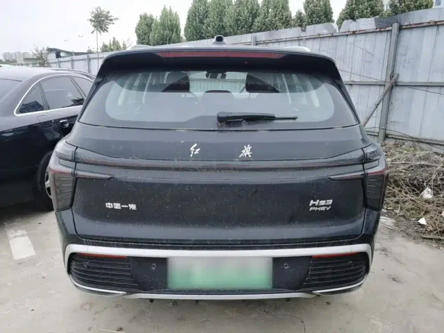 Hongqi HS3 PHEV — Фото автомобиля 5