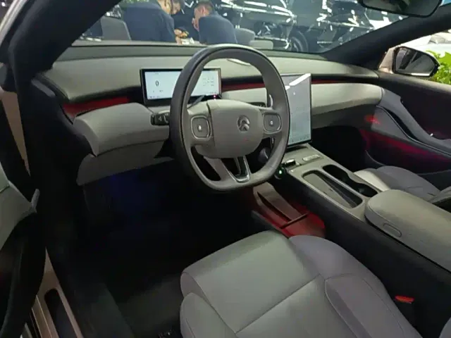 NIO NIO ET5 2022 75kWh — Фото автомобиля 9
