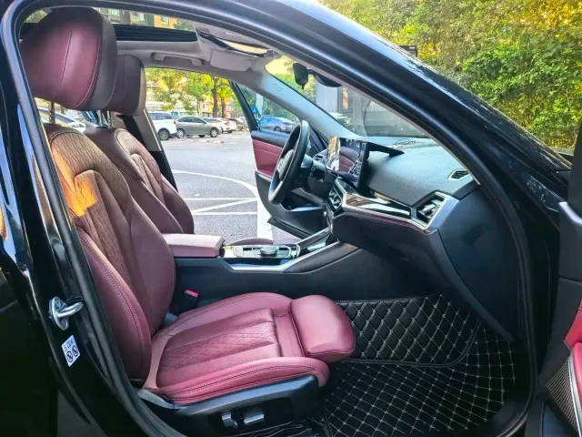 BMW i3 — Фото автомобиля 7