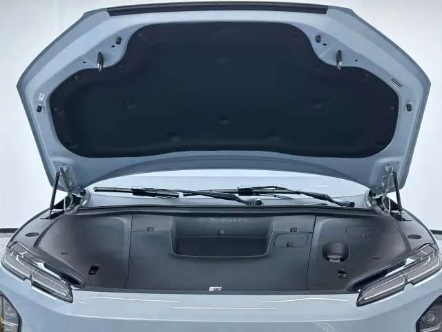 Nio EC6 — Фото автомобиля 15