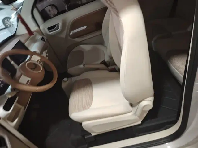 Wuling Hongguang Mini EV — Фото автомобиля 14