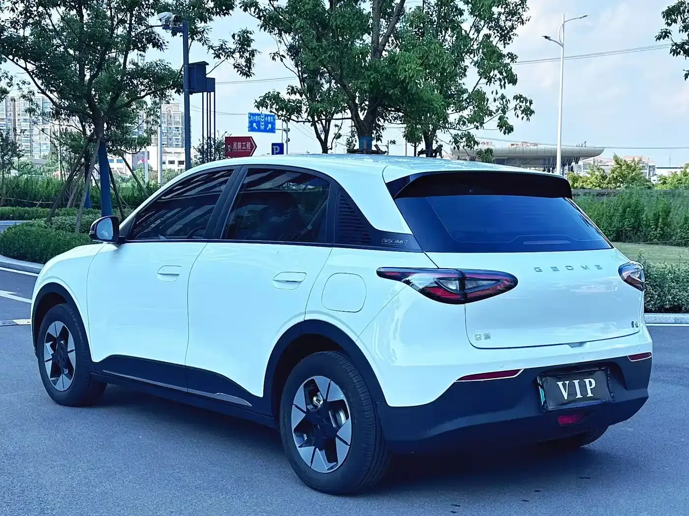 Geely Galaxy Starry Wish — Фото автомобиля 11