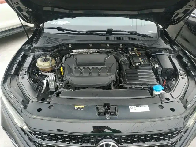 Volkswagen Passat — Фото автомобиля 15