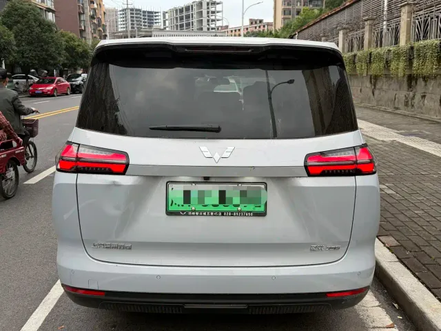 Wuling Starlight 730 — Фото автомобиля 3