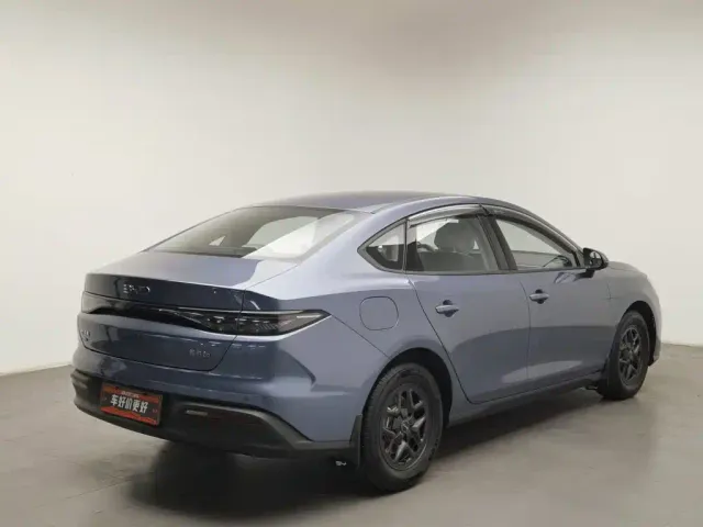 BYD Seal 05 DM-i — Фото автомобиля 2