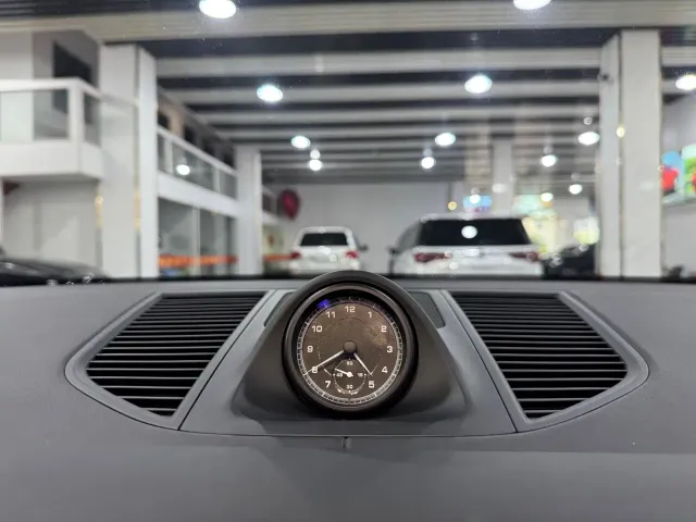 Porsche Macan — Фото автомобиля 8