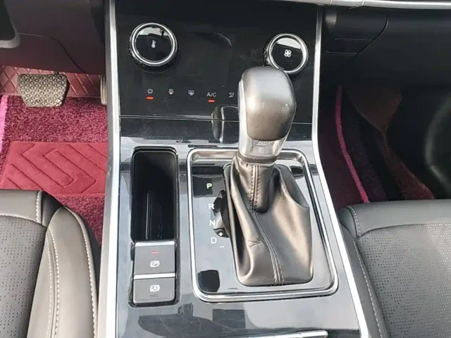 Chery Tiggo 8 — Фото автомобиля 13