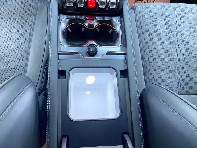 BYD FangChengBao Leopard 5 — Фото автомобиля 12