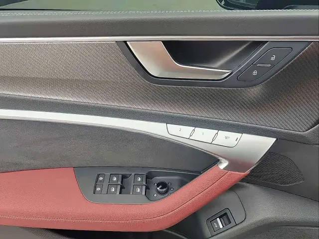 Audi A7L — Фото автомобиля 14