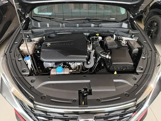 Changan Eado — Фото автомобиля 19