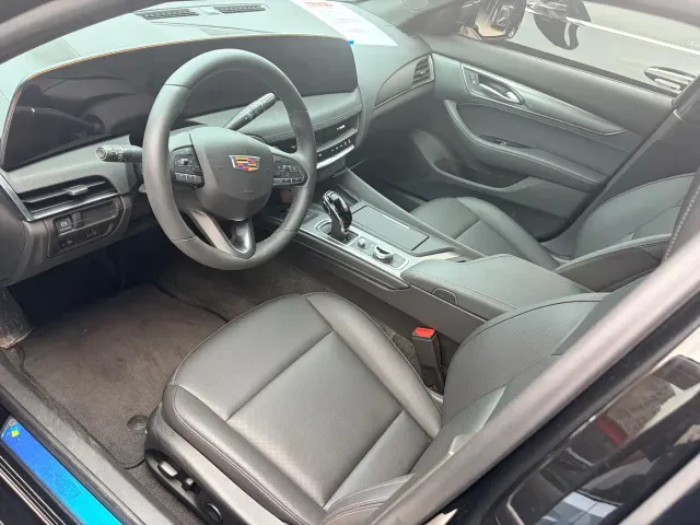 Cadillac CT5 — Фото автомобиля 8