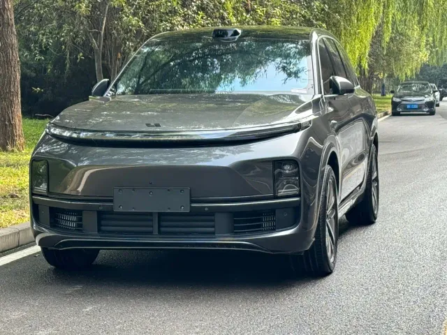 Фотография автомобиля — Li Auto L8