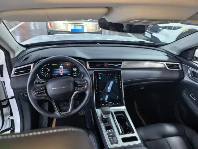 Roewe RX5 — Фото автомобиля 9