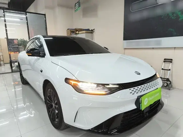 Leapmotor C01 — Фото автомобиля 3