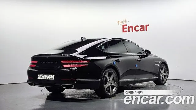 Genesis G80 Бензин 3.5 турбо AWD — Фото автомобиля 2